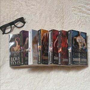 Shannon K. Butcher 7 Romance novels - paranormal - the sentinel wars series